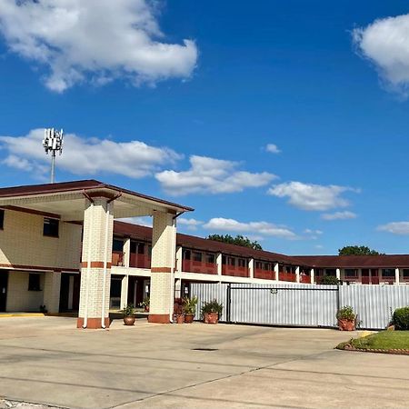Executive Inn And Suites Houston Exterior photo