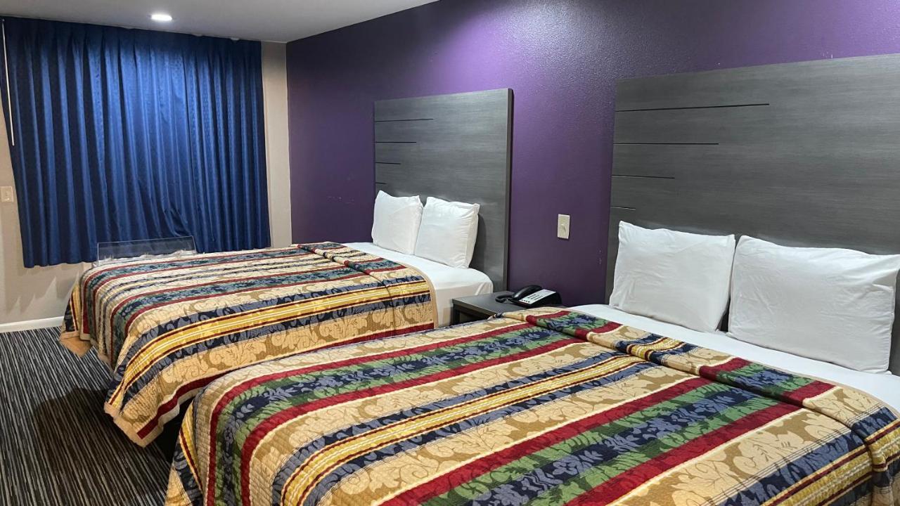 Executive Inn And Suites Houston Exterior photo
